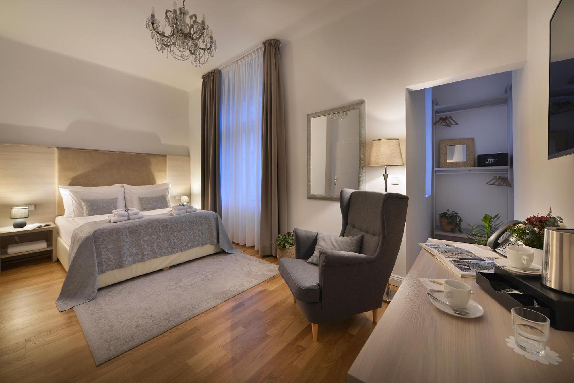 Apart-hotel Old Town By Little King 3*