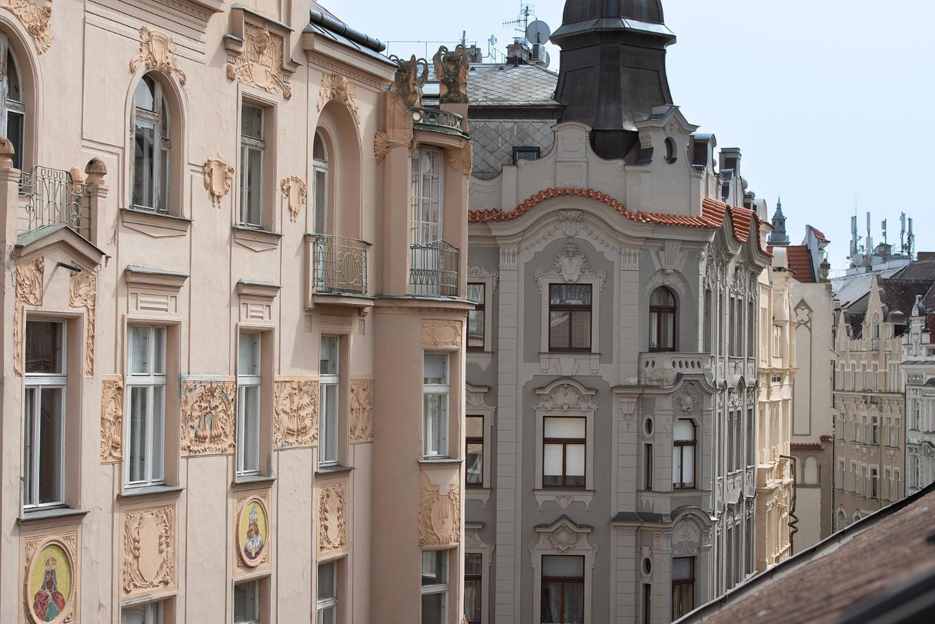 Old Town By Little King Praga